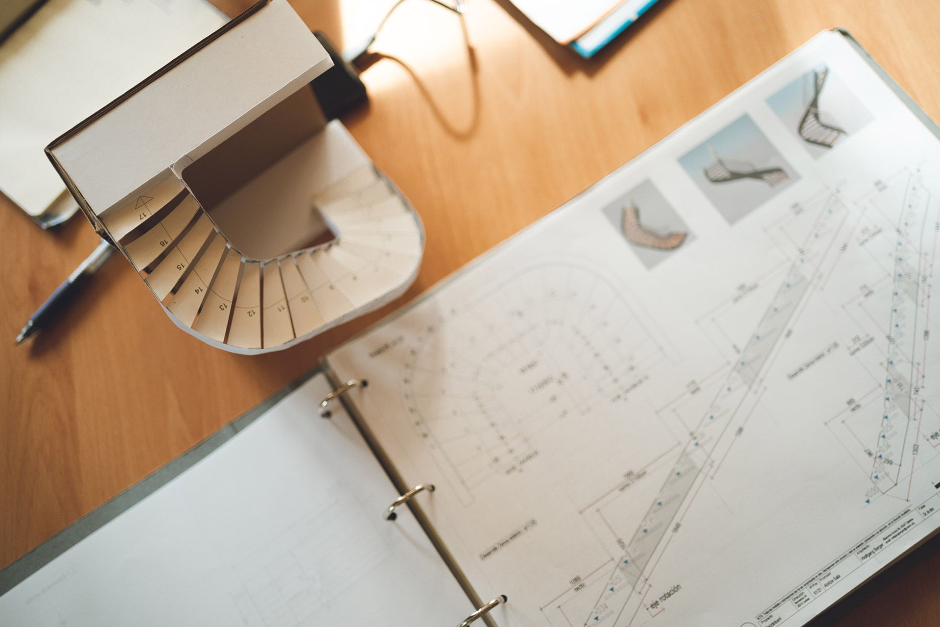 Realizado de planos y maquetas